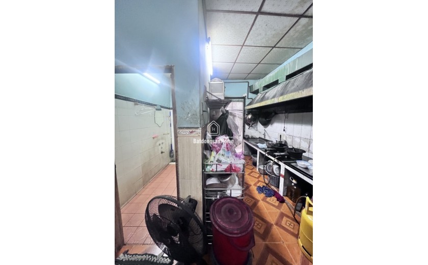 Bán nhà 96m² mặt tiền Tân Phú 13.5 tỷ kinh doanh sầm uất