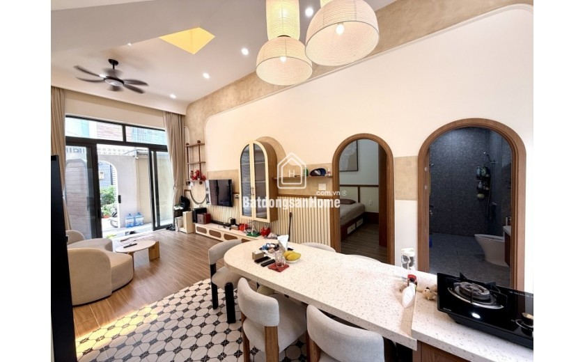Bán nhà 93m², 2 tầng, 3PN, 4WC, 8.8 tỷ, Thủ Đức, Cây Keo