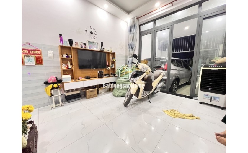 Bán nhà 72m², 2 tầng, 3PN, ngõ Linh Xuân, Thủ Đức - 5.5 tỷ