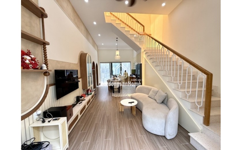 Bán nhà 93m², 2 tầng, 3PN, 4WC, 8.8 tỷ, Thủ Đức, Cây Keo