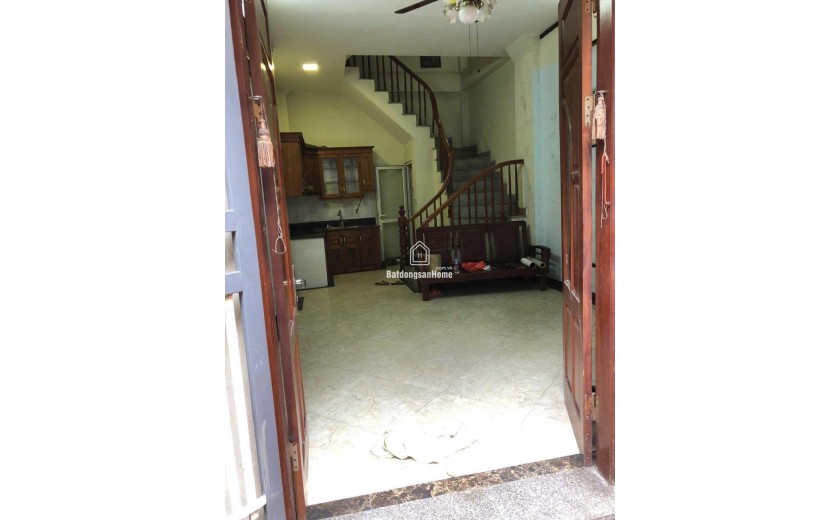 Bán nhà Bằng A – Hoàng Liệt – 35m², 6 tầng, 4 ngủ, gần bến xe Nước Ngầm – chỉ 6 tỷ. 0844444453