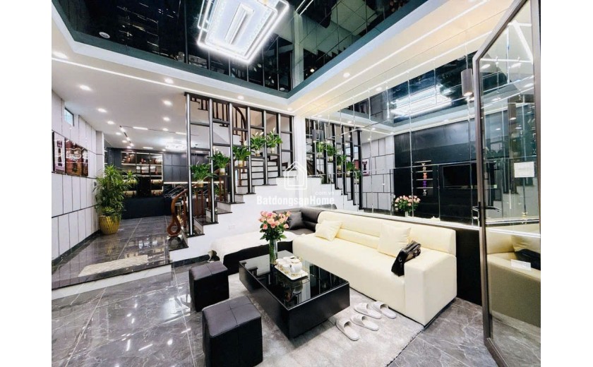 NHỈNH 11 TỶ ĐẠI LA HAI BÀ TRƯNG SIÊU PHẨM