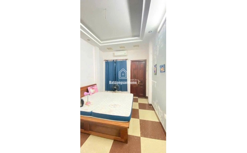 Bán nhà Xuân Đỉnh 53m² x 4 tầng, ô tô đỗ cửa, giá chỉ 7.9 tỷ – Ngõ thông thoáng