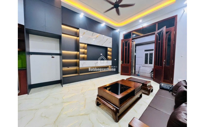 Bán nhà Xuân Đỉnh, dân xây – 45m² x 4 tầng – Giá 8.55 tỷ – Sát ô tô, full nội thất