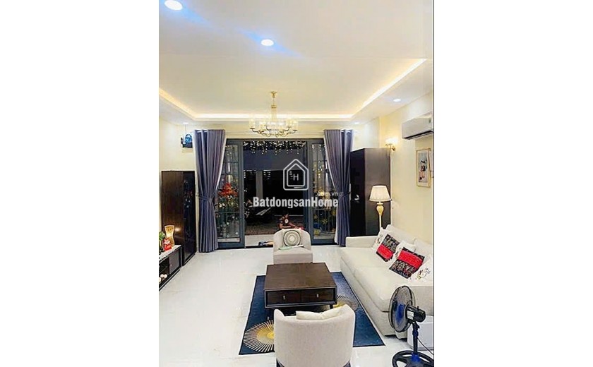 Bán nhà Quận 7 giá rẻ, đường Nguyễn Thị Thập
