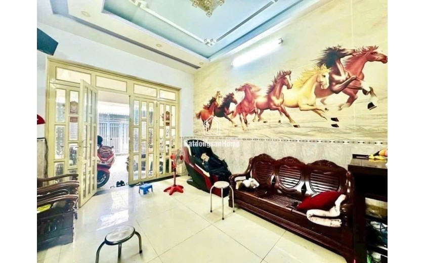 NHÀ 3 TẦNG - HẺM XE HƠI - HƯƠNG LỘ 2- NGAY BỆNH VIỆN BÌNH TÂN - GIÁP TÂN PHÚ ( 4 x 16 ) 65M2 , 5.39 tỷ THƯƠNG LƯỢNG