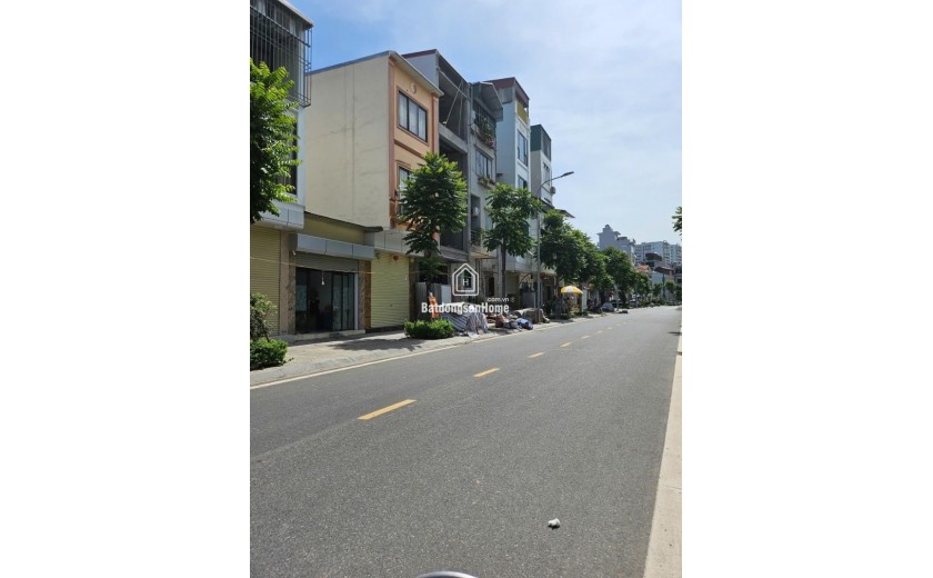 BÁN LÔ ĐẤT VÀNG NGỌC THỤY – MẶT ĐƯỜNG 17M – ĐỐI DIỆN CÔNG VIÊN KHAI SƠN DT 40M GIÁ 10 TỶ