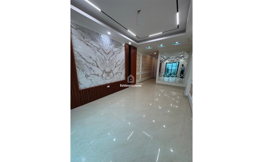 Bán nhà Phú Diễn Hữu Hòa 40m², 6 tầng, thang máy, ô tô tránh – giá chỉ 6,95 tỷ,0844444453