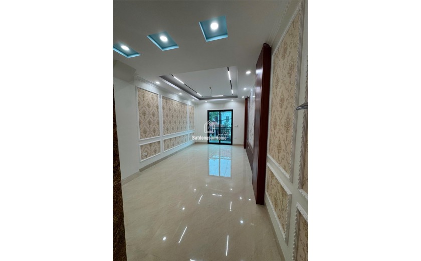 Bán nhà Phú Diễn Hữu Hòa 40m², 6 tầng, thang máy, ô tô tránh – giá chỉ 6,95 tỷ,0844444453