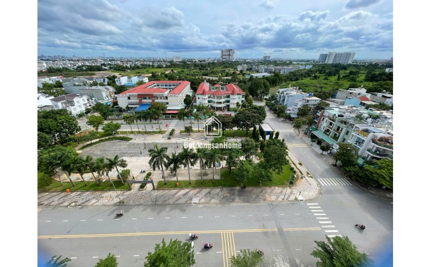 Chính chủ bán fresca giá rẻ, view quận 1 với 2 phòng