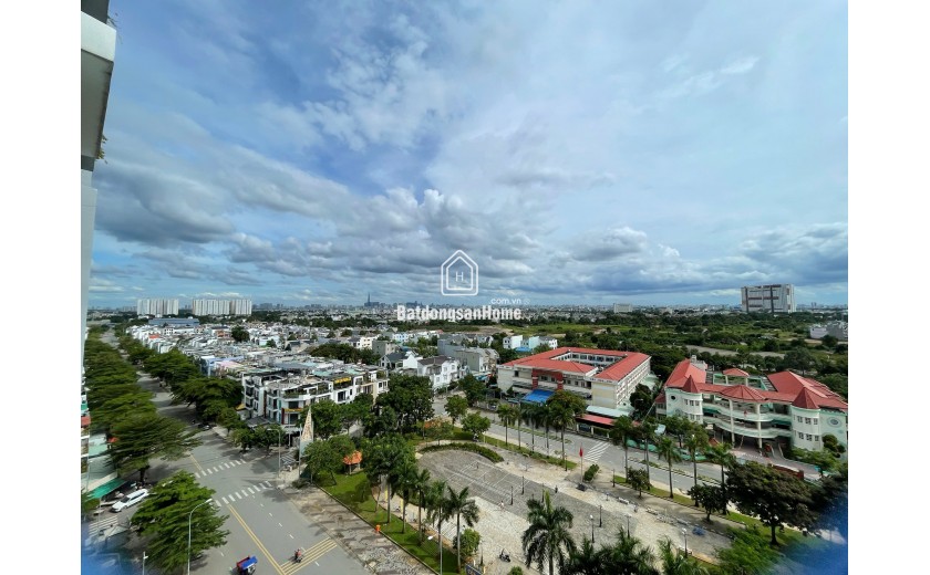Chính chủ gửi bán căn fresca 2 phòng ngủ view quận 1