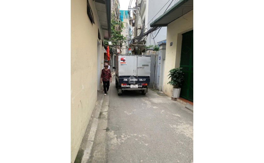 HIẾM. CCMN 5 tầng Mạc Thị Bưởi, Hai Bà Trưng, Thang máy, 8 phòng Studio, dòng tiền 600 Triệu/Năm.