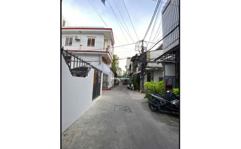Bán Nhà MT Trường Sa 36m2, 3 Tầng, 4PN, Giá 6.3 Tỷ - Phường 3, Tân Bình