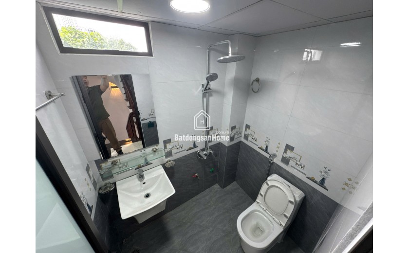 Bán nhà Linh Đàm, Hoàng Liệt + 41 m², 5T, lô góc, ô tô vào nhà,6,8 tỷ, 0844444453