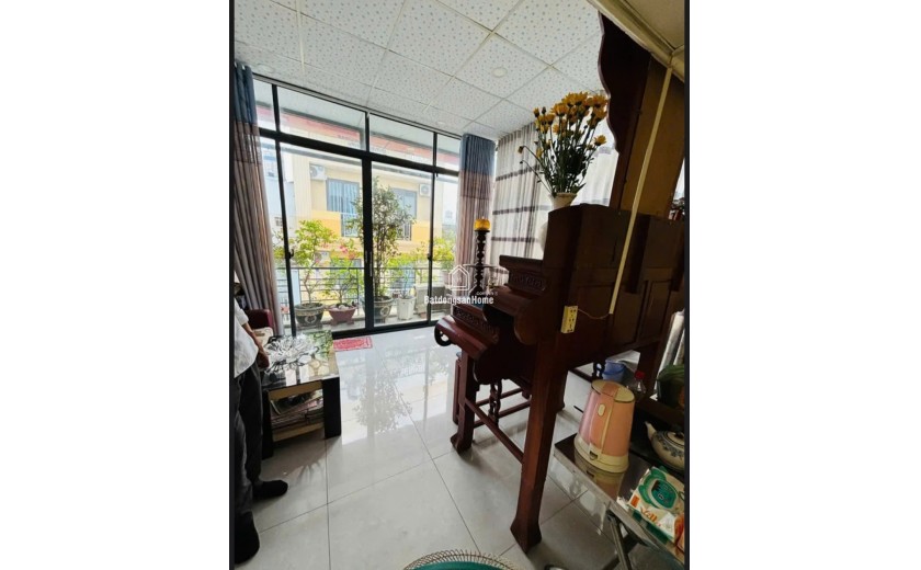 Bán nhà 4 tầng 52m² tại Khuông Việt, Phú Trung – 4PN, 3WC, giá 8.5 tỷ – SHR