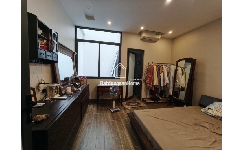 BÁN NHÀ NGỌC THỤY - Ô TÔ ĐỖ CỬA, KINH DOANH TỐT – DT 61M – GIÁ 11.7 TỶ