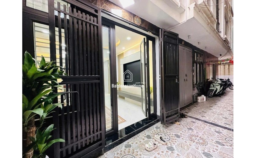 Bán nhà Tả Thanh Oai, Thanh Trì + 42 m², 5T, full nội thất xịn xò + 5,45 tỷ + 0844444453