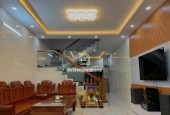 Bán nhà mặt phố Q.9, 105m2, 4 tầng, 6PN, 6 WC, sổ hồng.  Giá chỉ 7.5 tỷ
