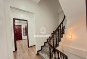 Siêu phẩm nhà phố Thụy Khuê, Dốc Tam Đa dt 43m, 5 tầng, mt 4m giá nhỉnh 12 tỷ ( thương lượng )