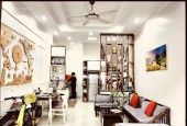 Bán nhà Nguyễn Văn Cừ Long Biên DT 39 m * 5 tầng, gần cầu Chương Dương, trường 1 bước ra phố