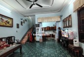 BÁN NHÀ PHỐ NGUYỄN VĂN CỪ – 97M² – 4 TẦNG – CHỈ HƠN 11 TỶ . Ô TÔ TRÁNH 3 BƯỚC CHÂN