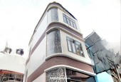 BÁN NHÀ LÝ THÁI TỔ QUẬN 10 - GÓC 3 MẶT TIỀN HẺM - GIÁ CHỈ CÒN 5