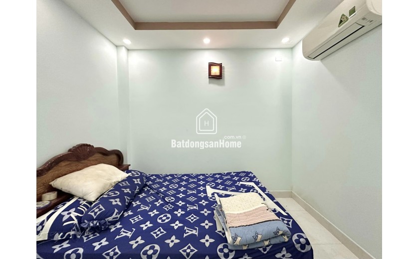 Bán căn nhà mặt phố vượng khí giữa lòng Long Biên – Cơ hội đầu tư