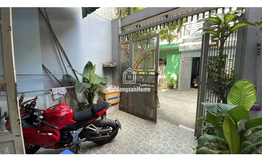 Chính chủ cần bán nhà, ông bà đang ở nên ae môi giới muốn liên kết cứ tự nhiên, nhà tân kỳ tân quý