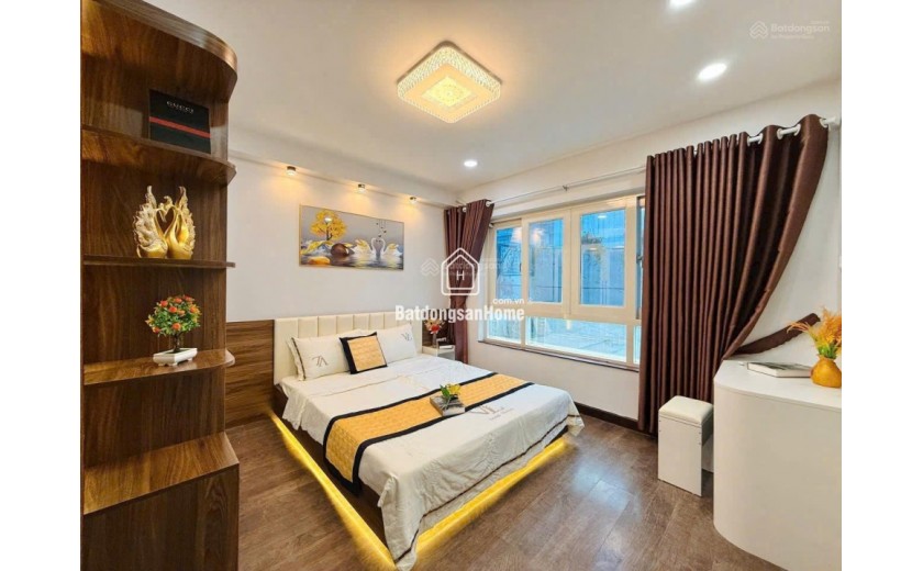 Bán nhà 4 tầng (4x18m) hẻm xe hơi 7 chỗ Lê Quang Định thông Hoàng Hoa Thám. Giá 10,8 tỷ