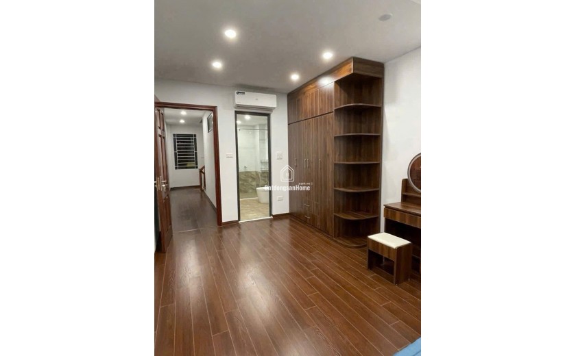 CHO THUÊ NHÀ 4 TẦNG NGỌC THỤY – GẦN CẦU CHƯƠNG DƯƠNG