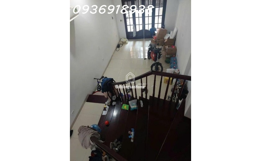 20 tỷ-phân lô ô tô vào nhà-rẻ nhất Quận Cầu Giấy
