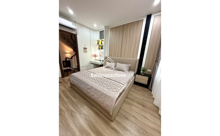 BÁN CĂN NHÀ ĐẸP, 5 TẦNG 47M2 NGỌC THỤY LONG BIÊN