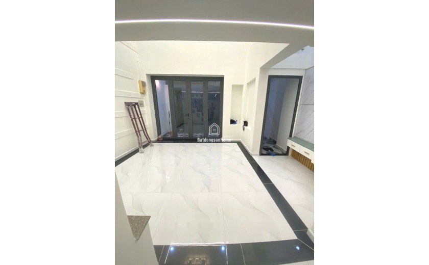 Bán nhà 4 tầng hẻm xe hơi ngay Lê Quang Định DT 42m2 Giá nhỉnh 7 tỷ