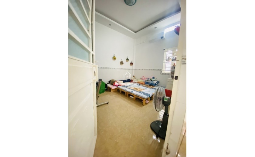 Bán nhà mặt phố Q.2, đường Số 16, Bình Trưng Đông. DT 73m2, 2 tầng, 3PN. Sổ hồng, giá 5.69 tỷ. LH: 0933125879