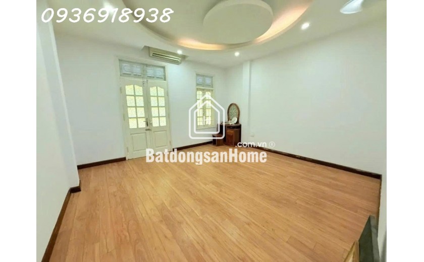 Chỉ 19 tỷ-gara ô tô-phân lô VIP nhất Hoàng Quốc Việt, Cầu Giấy, HN