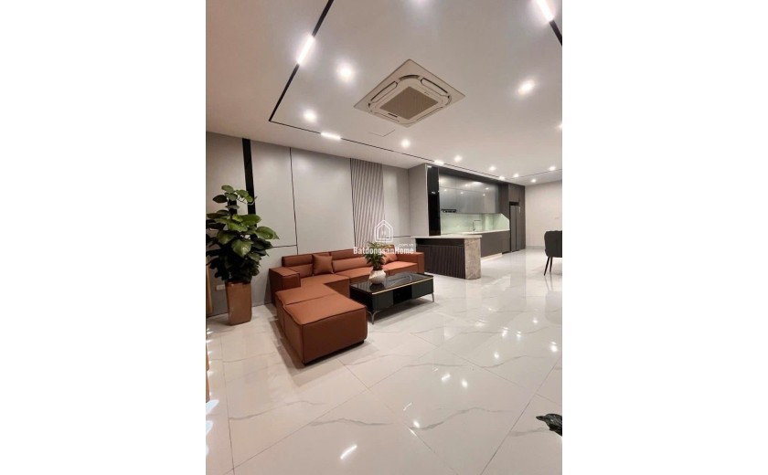 Bán nhà Lô Góc, Gara 2 Ô Tô , 63m2 x 6 tầng, Ngọc Thuy