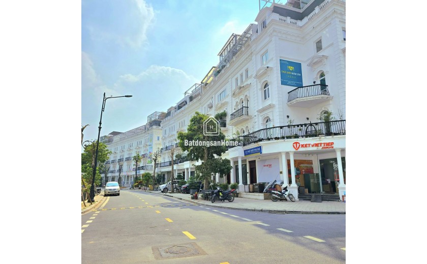 Bán liền kề Louis Đại Mỗ, 105m2, 5 tầng, sau lưng vườn hoa, sổ đỏ chính chủ