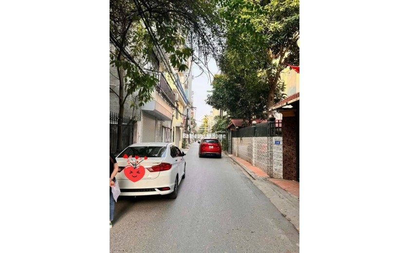 BÁN GẤP - NHÀ NGỌC THỤY - BỒ ĐỀ 
Diện tích 45m² – 5 tầng – Nhà mới đẹp – Gần Ô TÔ – Giá chỉ hơn 6 TỶ!