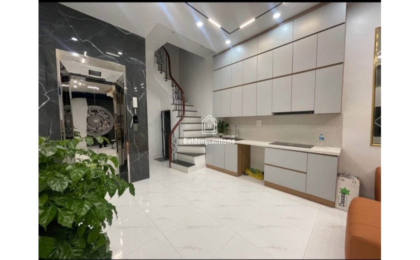 SIÊU PHẨM - HƠN 8 TỶ- 47M NGỌC THUỴ, BỒ ĐỀ - GẦN Ô TÔ- GẦN NHÀ VĂN HOÁ - THANG MÁY- FULL NỘI THẤT