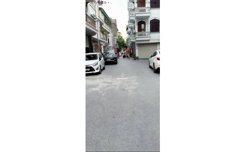 SIÊU PHẨM - HƠN 8 TỶ- 47M NGỌC THUỴ, BỒ ĐỀ - GẦN Ô TÔ- GẦN NHÀ VĂN HOÁ - THANG MÁY- FULL NỘI THẤT