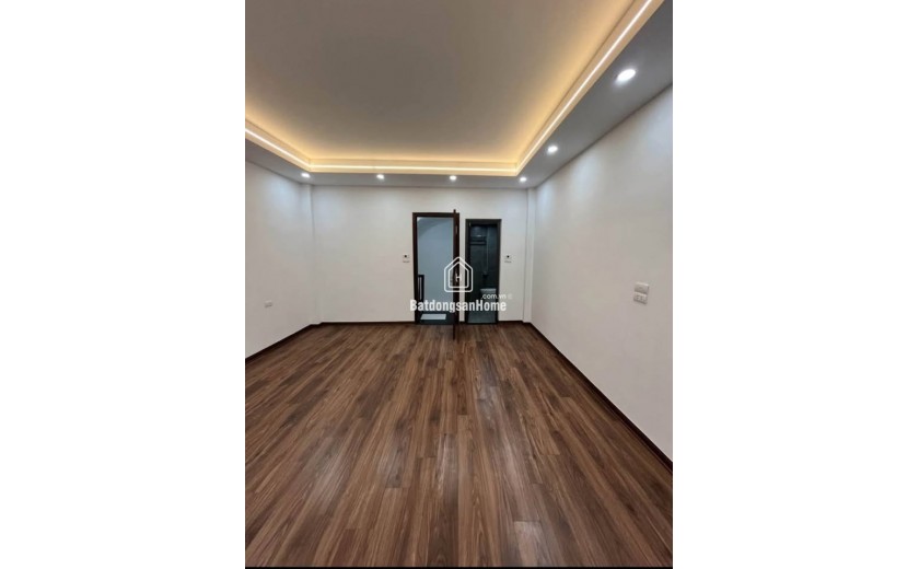 HƠN 7 ĐỒNG - 42M “SIÊU PHẨM NGỌC THỤY” – NHÀ ĐẸP DÂN XÂY, Ô TÔ ĐỖ CỬA – GẦN TRƯỜNG QT PHÁP, KHAI SƠN, CÔNG VIÊN