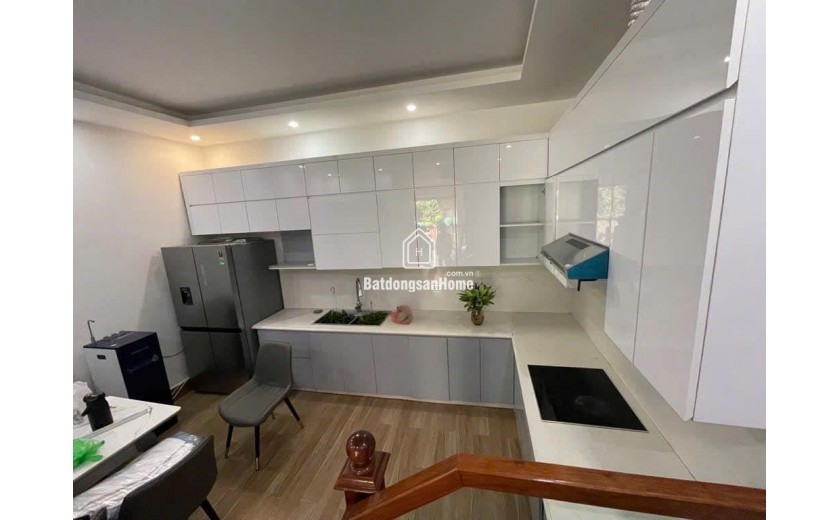 Bán nhà An Dương Vương otô thang máy ,ngõ thông gần Ciputra 65m 6tầng 15.6tỷ