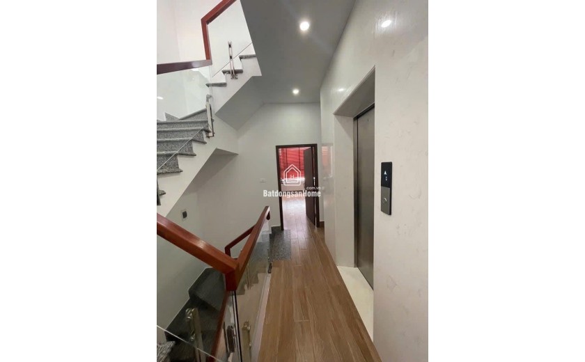 Bán nhà An Dương Vương otô thang máy ,ngõ thông gần Ciputra 65m 6tầng 15.6tỷ