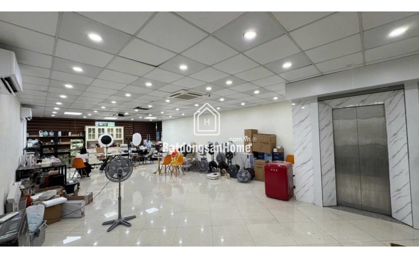 Bán nhà  mặt phố Lạc Long Quân – vỉa hè đá bóng kinh doanh- thang máy hiện đại 150m 7tầng 62.5 tỷ