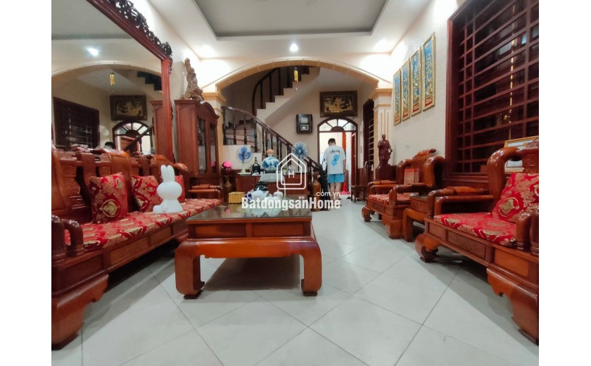 Bán biệt thự Trịnh Công Sơn otô đỗ cổng gần phố đi bộ 114m 24,3 tỷ