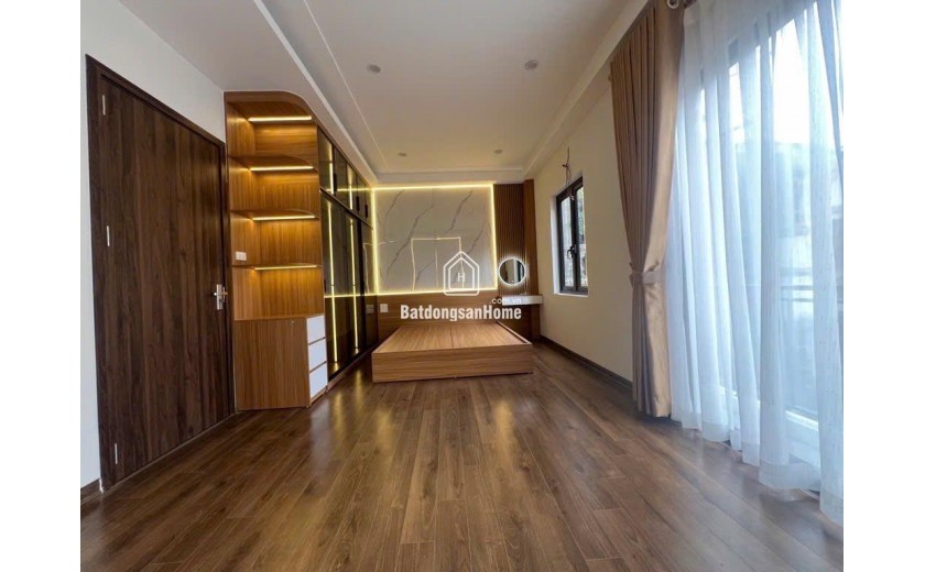 Bán nhà Xuân La Tây Hồ Ô Tô   – kinh doanh – Văn Phòng  thang máy 56m  6tầng15.5 tỷ