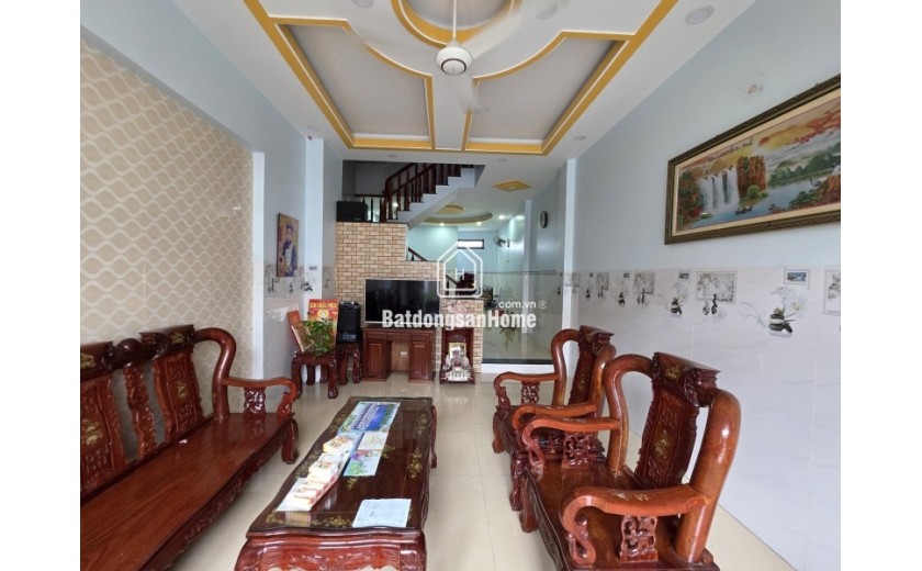Bán nhà mặt phố Q.2, 78m², 4 tầng, 8.15  tỷ, sổ hồng