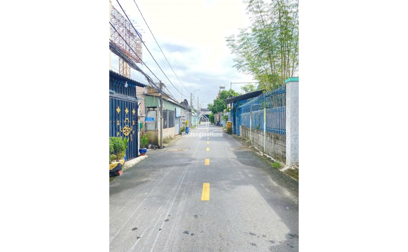 Nhà phố chính chủ đường nhựa 10m, ngang 5,5m