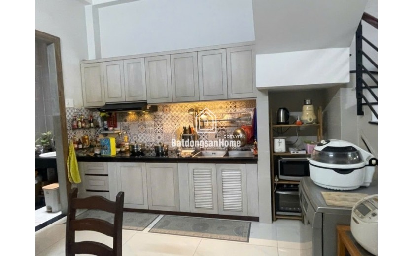 Bán nhà 4 tầng, 4PN, Linh Trung, Thủ Đức. DT 64m2, SH, giá 7.55  tỷ. LH: 0933125879