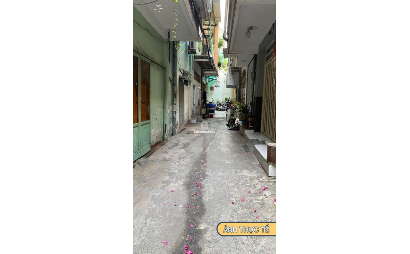 NHÀ LÝ THƯỜNG KIỆT, SÁT HXH, 40M², 3 LẦU ĐÚC, 4PN RỘNG, SỔ ĐẸP NỞ HẬU!